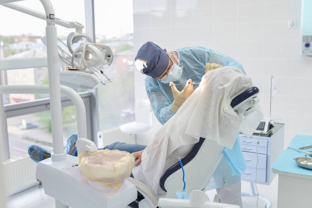 Best Weekend Emergency Dental Services in Desoto Lakes, FL
